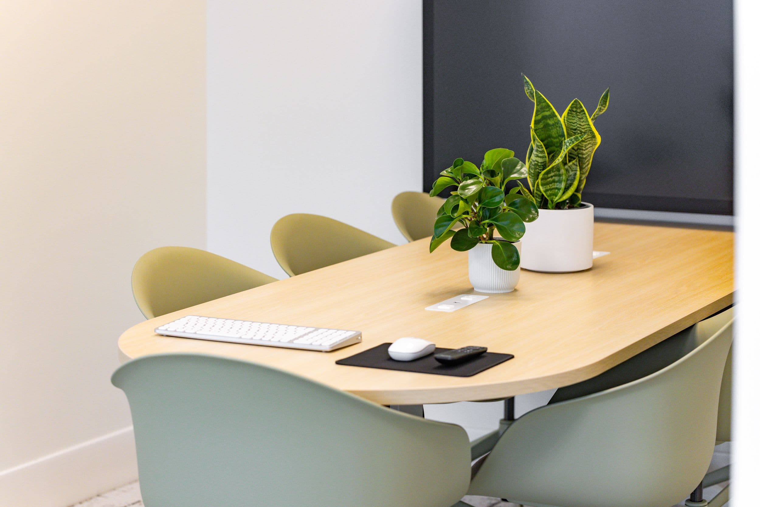 Huddle Hub meeting room at Jilani Place