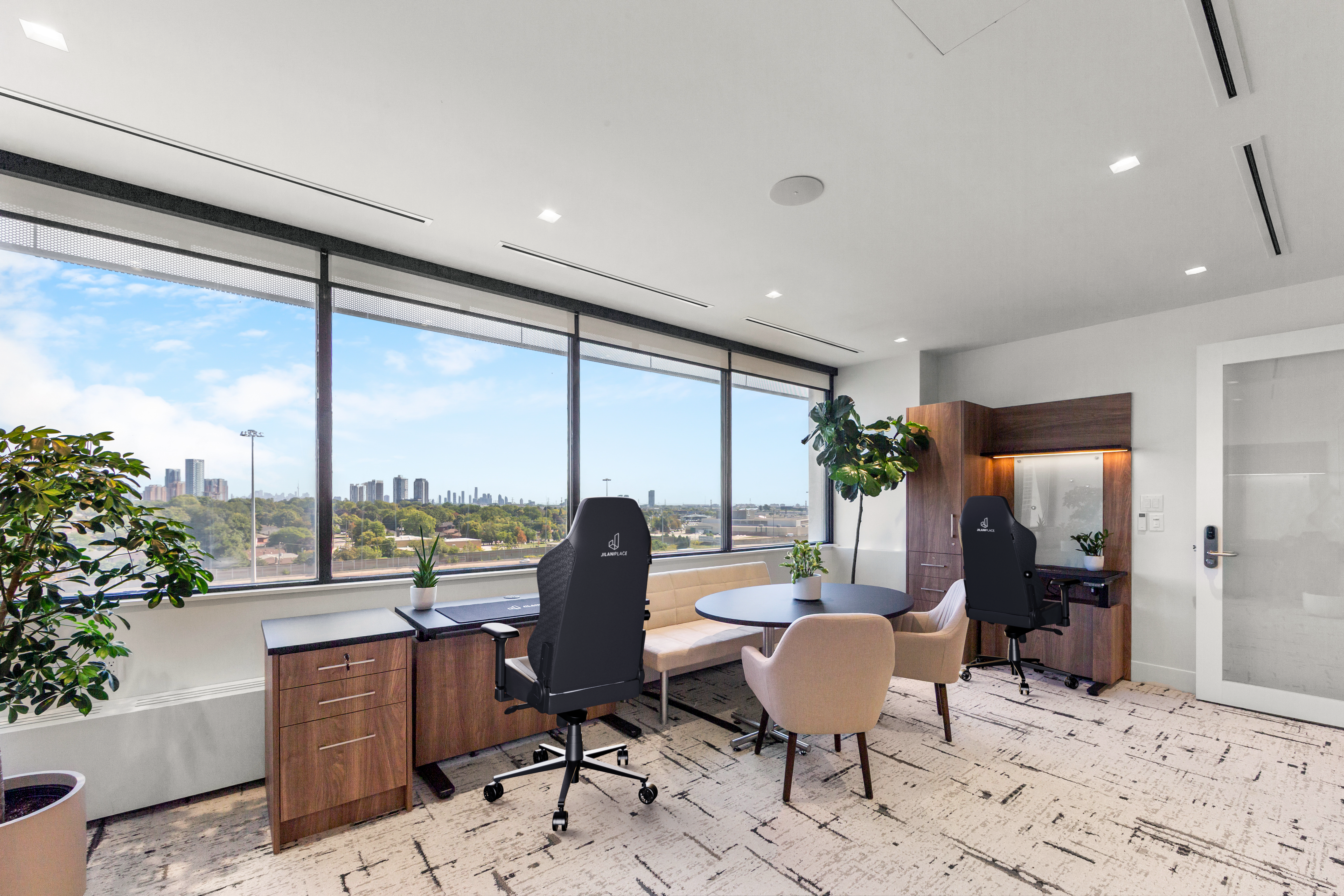 Large team private office with panoramic views for daily rental